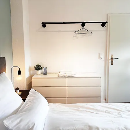 Apartment 60qm Mit 2 Betten In - - High Ceiling Viersen