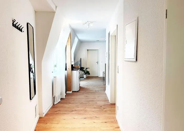 60qm Mit 2 Betten In - - High Ceiling فيرزن