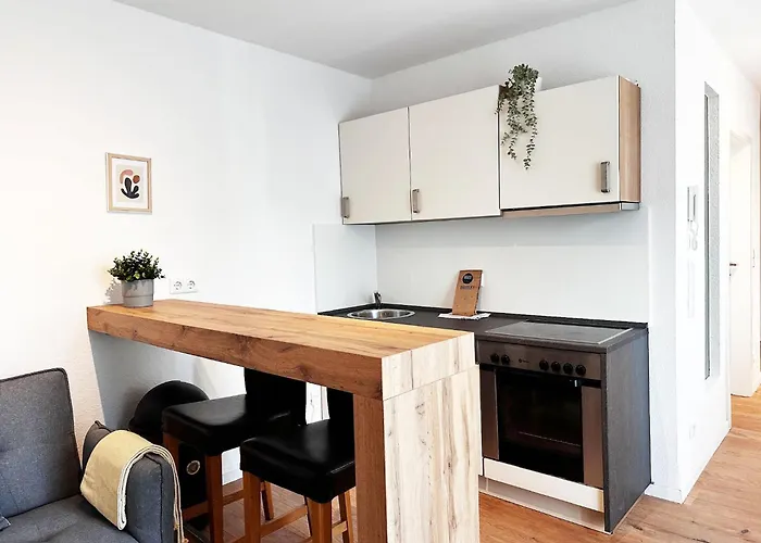 60qm Mit 2 Betten In - - High Ceiling *