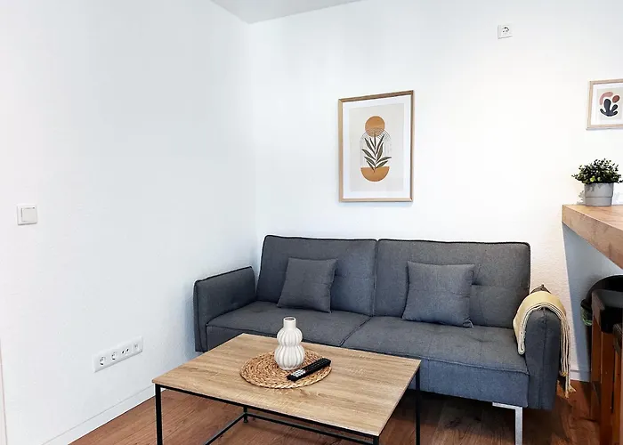 60qm Mit 2 Betten In - - High Ceiling شقة