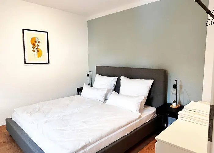 60qm Mit 2 Betten In - - High Ceiling * فيرزن